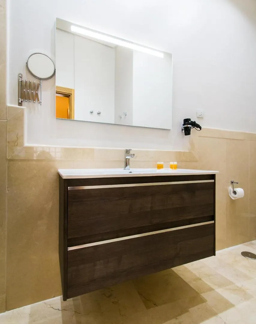 Holidays2Malaga Junto Catedral Appartement