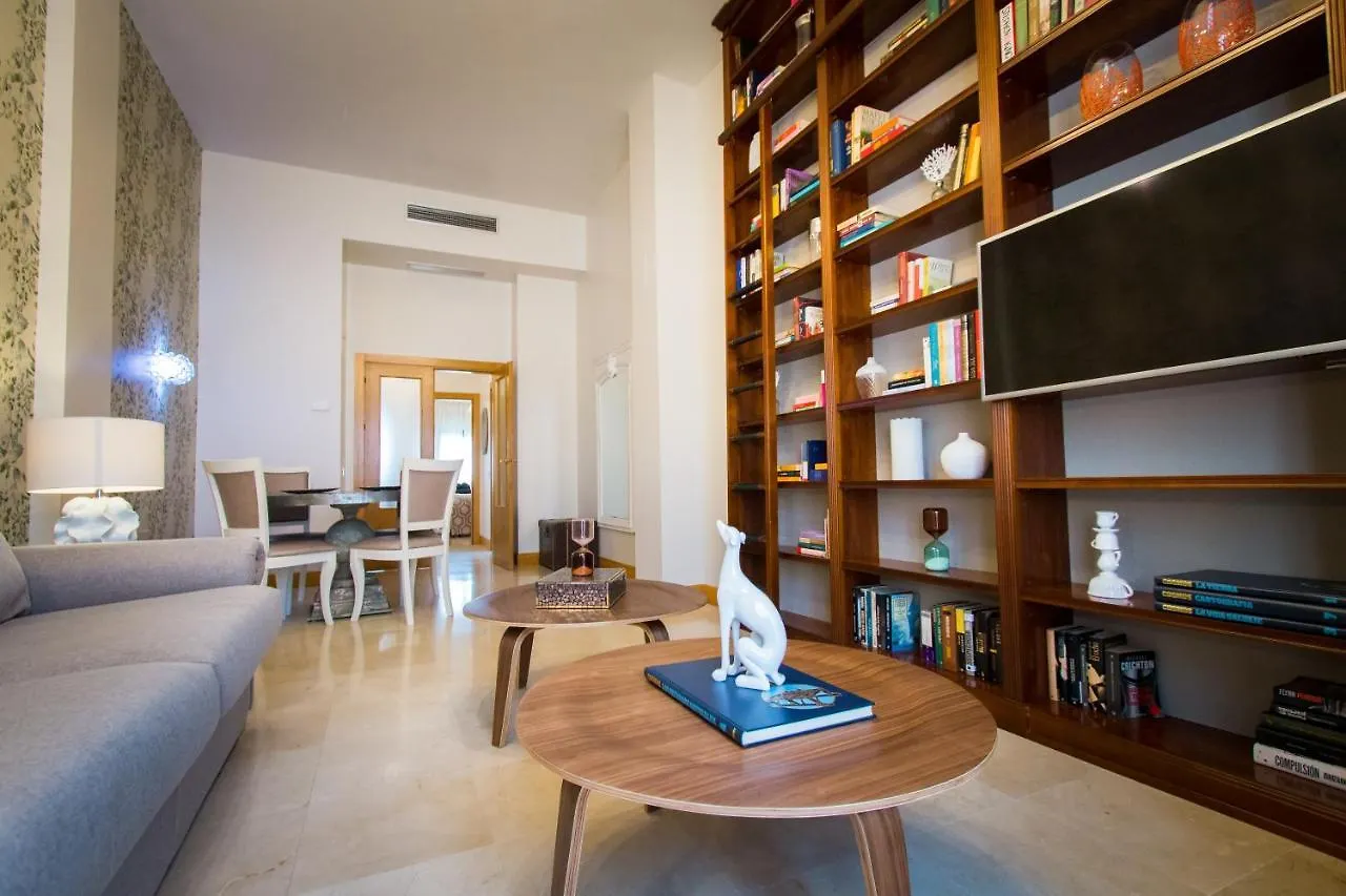 Holidays2Malaga Junto Catedral Apartment